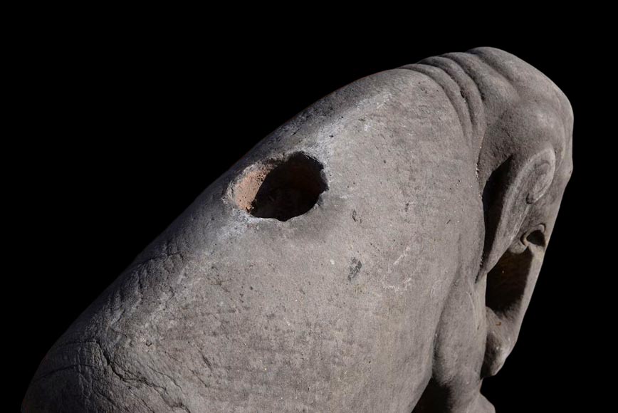 Paire de statues d’éléphants en pierre sculptée de style vietnamien-5