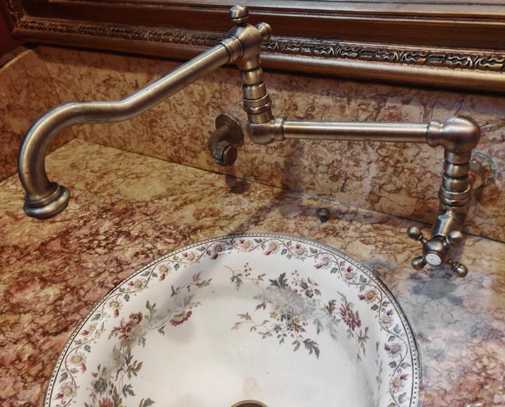 Lavabo en marbre brocatelle et en bois imitant le bambou Lavabo en marbre brocatelle et en bois imitant le bambou-10