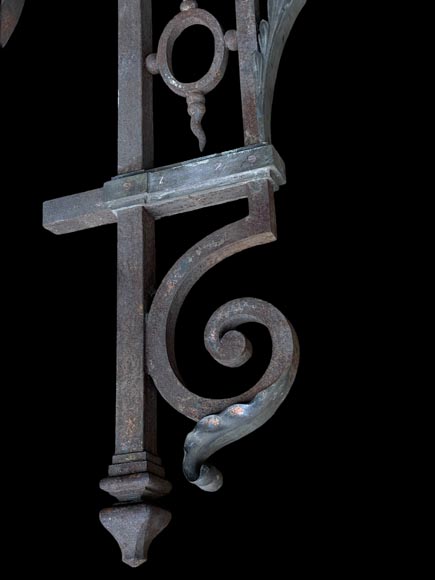 Paire de potences en fonte de style Napoléon III Paire de potences en fonte de style Napoléon III-3