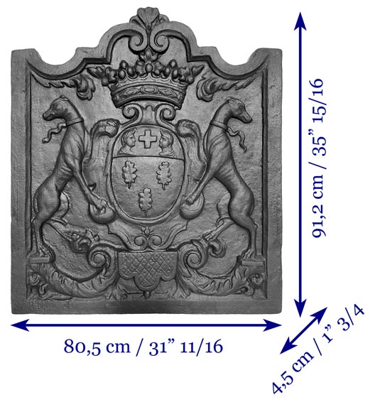 Plaque de cheminée aux armoiries portées par deux Lévriers-9