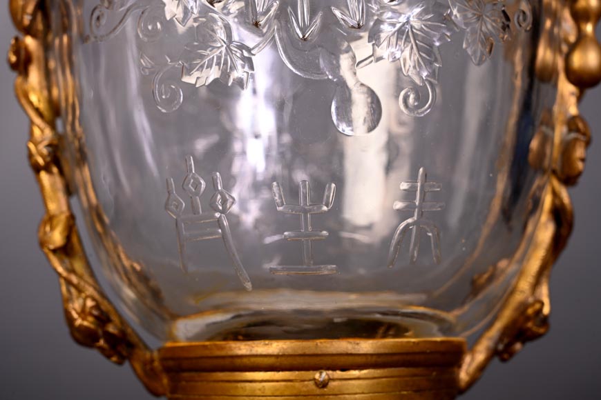 L’Escalier de Cristal (att. à), Coupe aux coloquintes, cristal et bronze doré L’Escalier de Cristal (att. à), Coupe aux coloquintes, cristal et bronze doré-8