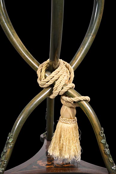 Charles-Guillaume DIEHL, Guéridon aux insectes et papillons-10