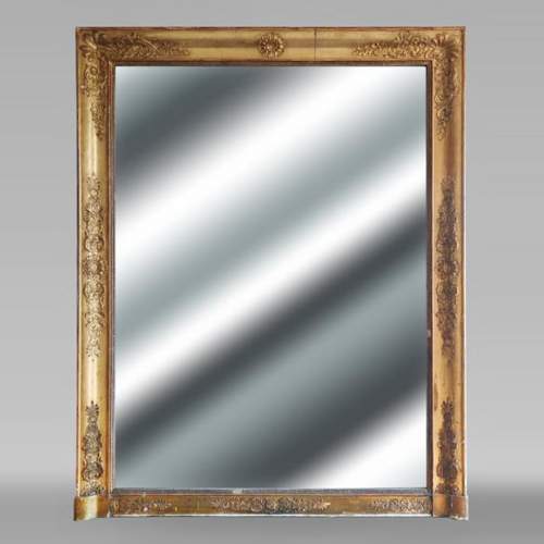 Trumeau doré d'époque Louis Philippe décoré de fleurs et d'une palmette