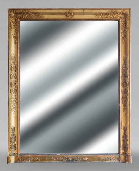 Trumeau doré d'époque Louis Philippe décoré de fleurs et d'une palmette Trumeau doré d'époque Louis Philippe décoré de fleurs et d'une palmette-0