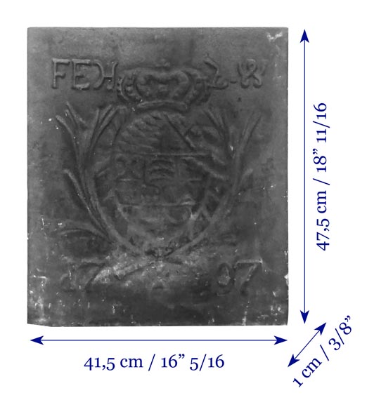 Plaque de cheminée de forme carrée, décorée-6