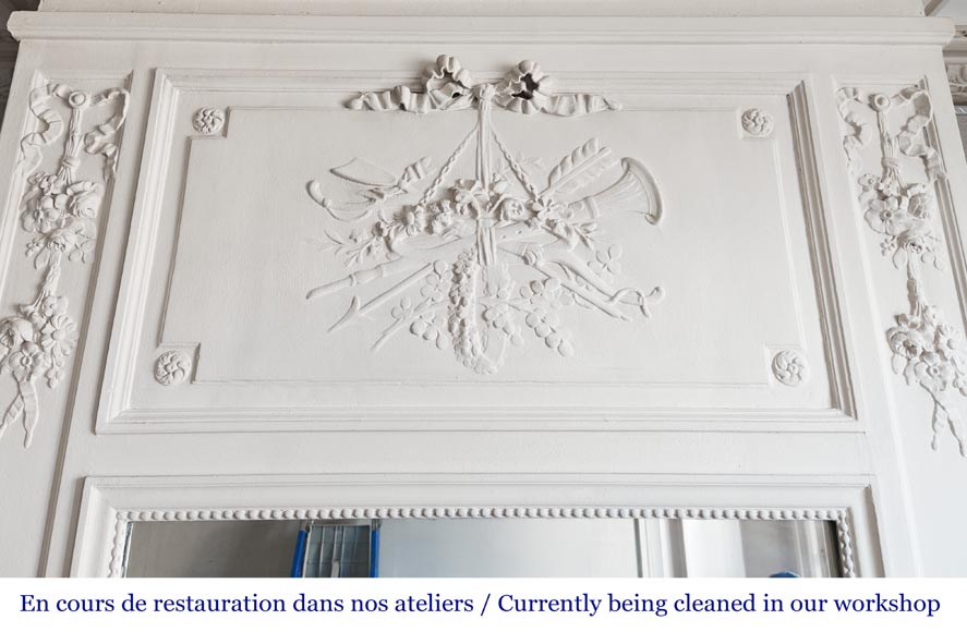 Trumeau de style Louis XVI a décor floral-1