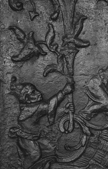 Plaque de cheminée du XVIIIe siècle à décor d'une chinoiserie-6
