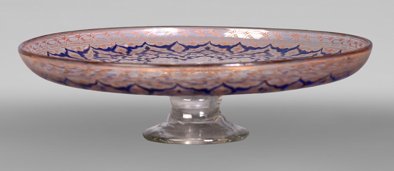 BROCARD Philippe-Joseph (dans le goût de) — Coupe sur pied en verre soufflé émaillé et doré à décor perso-islamique-2
