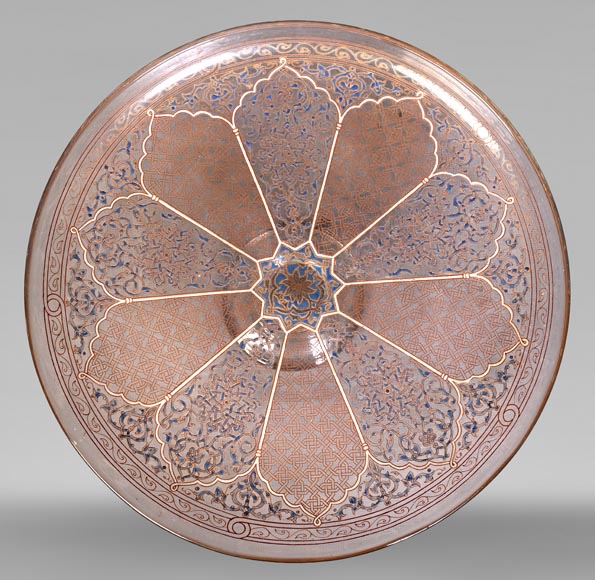 BROCARD Philippe-Joseph (dans le goût de) — Assiette en verre soufflé émaillé et doré à décor perso-islamique-0