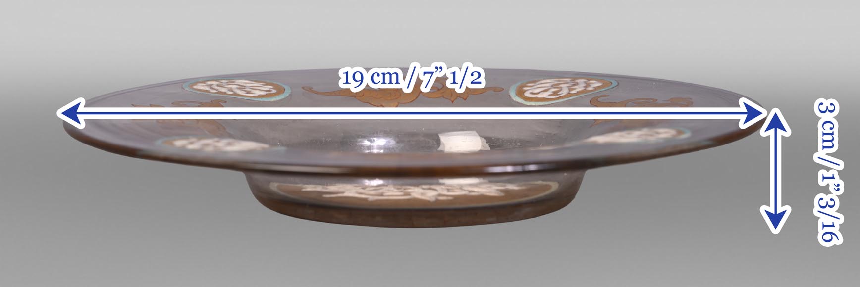 GIBOIN Nicolas-Jean Alphonse — Assiette en verre soufflé émaillé et doré à décor hispano-mauresque-7