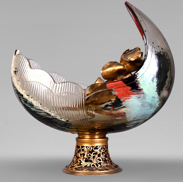 D'après l'Escalier de CRISTAL, François-Eugène ROUSSEAU et Ernest LÉVEILLÉ, vase Japonesque en verre polychrome ceint d'un iris en bronze doré-2