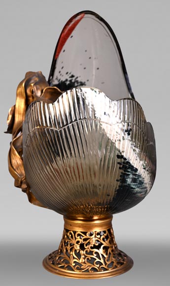 D'après l'Escalier de CRISTAL, François-Eugène ROUSSEAU et Ernest LÉVEILLÉ, vase Japonesque en verre polychrome ceint d'un iris en bronze doré-4