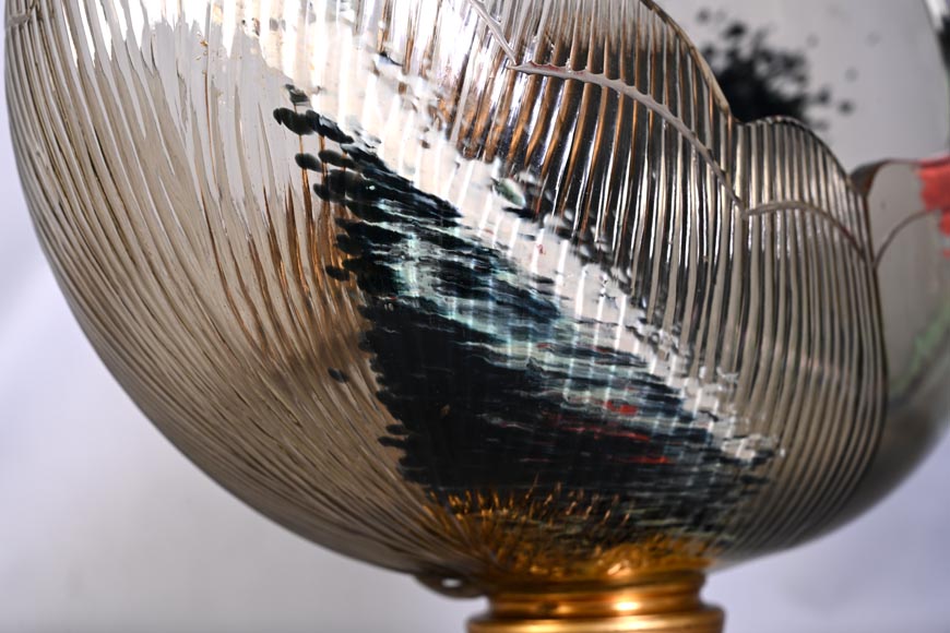 D'après l'Escalier de CRISTAL, François-Eugène ROUSSEAU et Ernest LÉVEILLÉ, vase Japonesque en verre polychrome ceint d'un iris en bronze doré-9