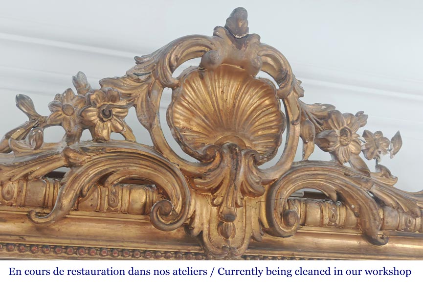 Trumeau doré de style Louis XV richement décoré Trumeau doré de style Louis XV richement décoré-2