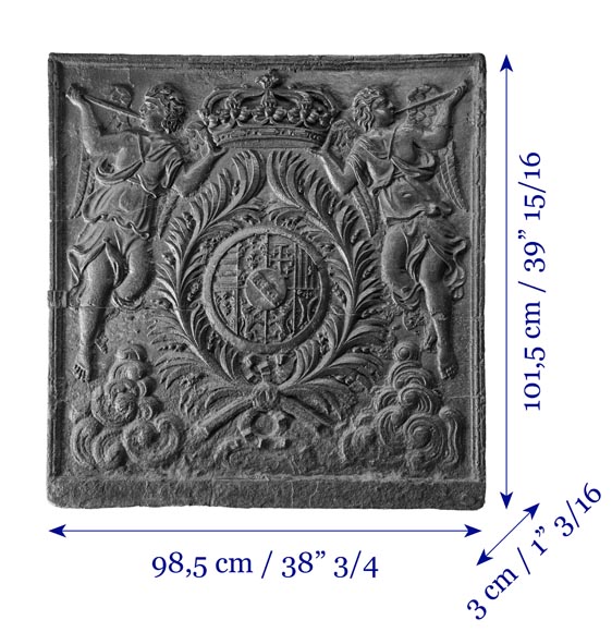Plaque de cheminée du XVIII ème siècle aux armoiries encadrées d'anges musiciens Plaque de cheminée du XVIII ème siècle aux armoiries encadrées d'anges musiciens-9