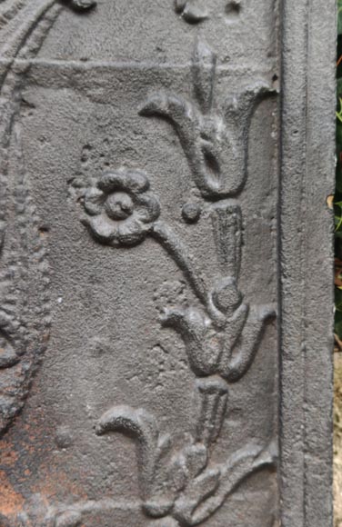 Plaque de cheminée aux armoiries géométriques-7