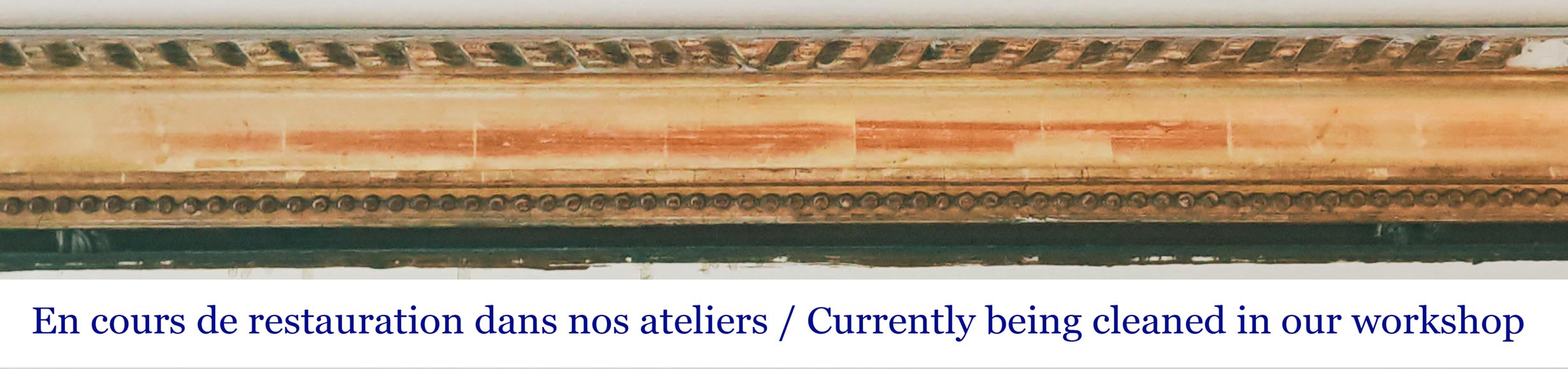 Trumeau de style Louis XVI doré, à frise de ruban et de perle Trumeau de style Louis XVI doré, à frise de ruban et de perle-1