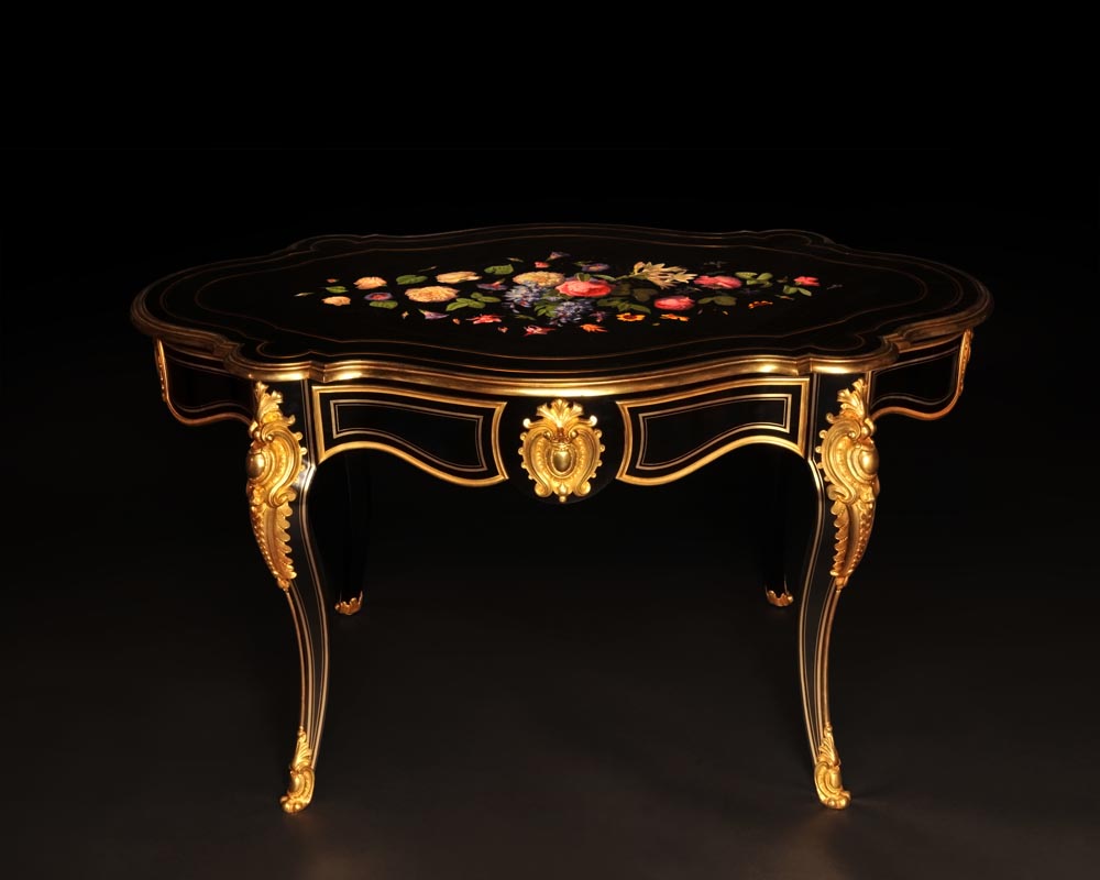 Julien-Nicolas RIVART (1802-1867) - Table de style Louis XV en poirier noirci à décor de marqueterie de porcelaine-1