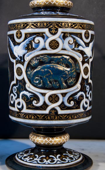 Edouard DAMMOUSE - Paire de lampe de style Néo-Renaissance datée de 1885-2