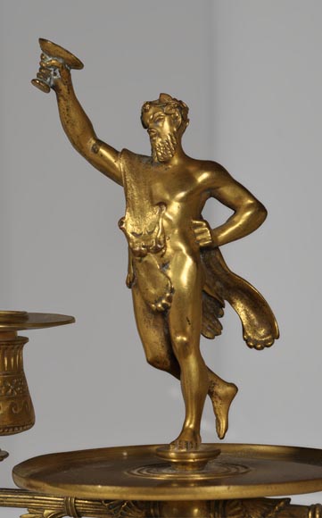 "La Bacchanale", paire de bougeoirs en bronze doré et marbre Rouge Griotte-2