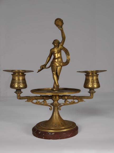 "La Bacchanale", paire de bougeoirs en bronze doré et marbre Rouge Griotte-4