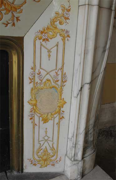 Antique Regence style fireplace in Arabescato marble_fr