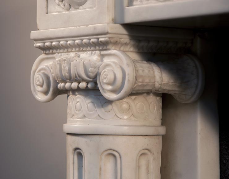 Exceptionnelle cheminée ancienne de style Louis XVI à colonnes détachées en marbre statuaire de Carrare-6