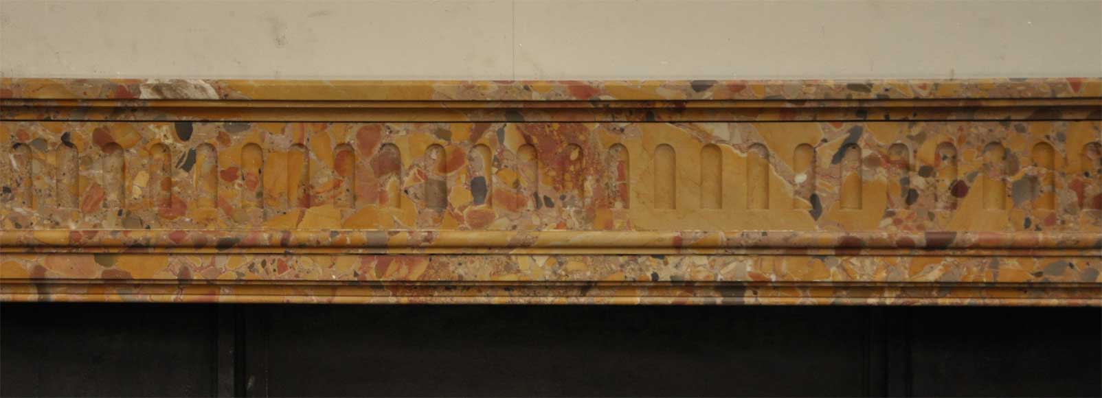 Cheminée ancienne de style Louis XVI en marbre Brèche de Saint-Antonin-1