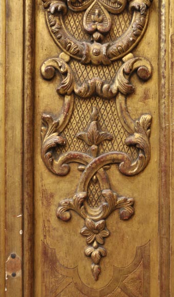 Paire de pilastres en chêne doré du XVIIIè siècle-5