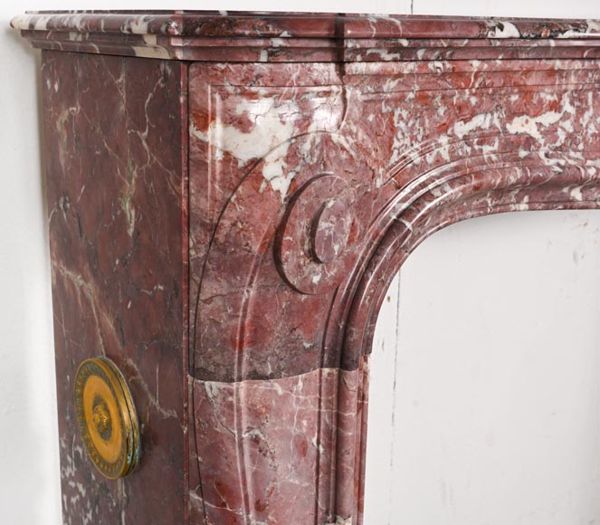 Cheminée de style Louis XV décoré d'une palmette, sculptée dans du marbre fleur de pêcher Cheminée de style Louis XV décoré d'une palmette, sculptée dans du marbre fleur de pêcher-4