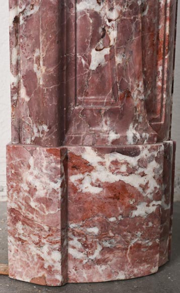 Cheminée de style Louis XV décoré d'une palmette, sculptée dans du marbre fleur de pêcher Cheminée de style Louis XV décoré d'une palmette, sculptée dans du marbre fleur de pêcher-8