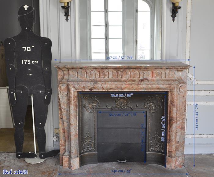 Belle cheminée ancienne de style Louis XIV à acrotère en marbre Sarrancolin Fantastico-11