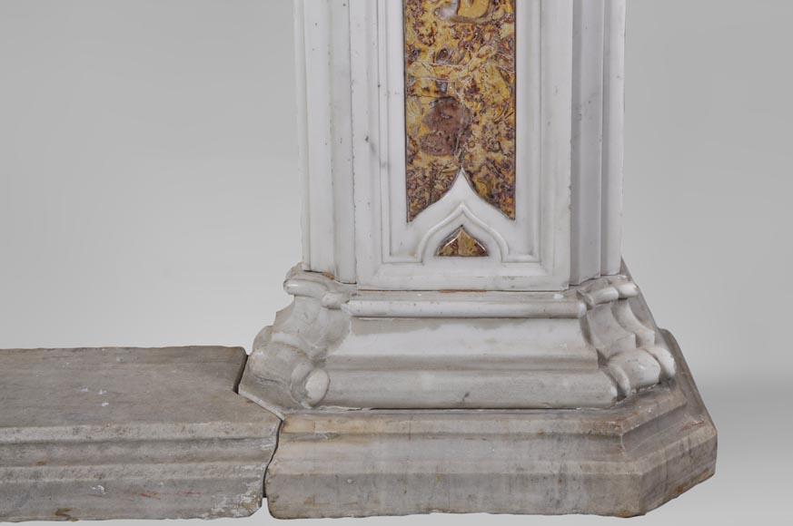 Exceptionnelle cheminée ancienne de la fin du XVIIIe siècle en marbres Statuaire et Brocatelle à putti-17