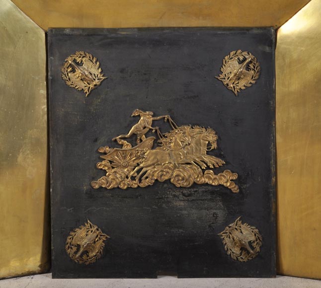 Cheminée ancienne de style Empire à ornements de bronze doré : le 