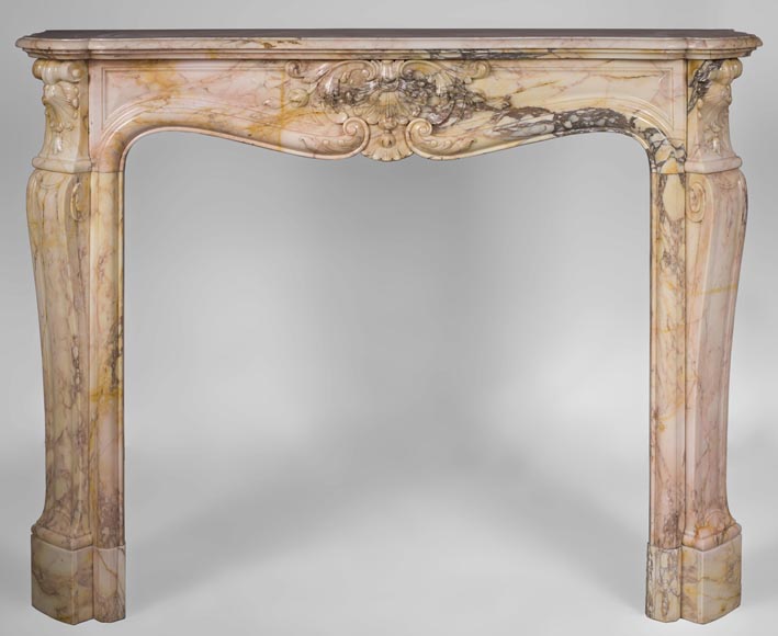 Cheminée ancienne à trois coquilles de style Louis XV en marbre Breccia Nuvolata-0