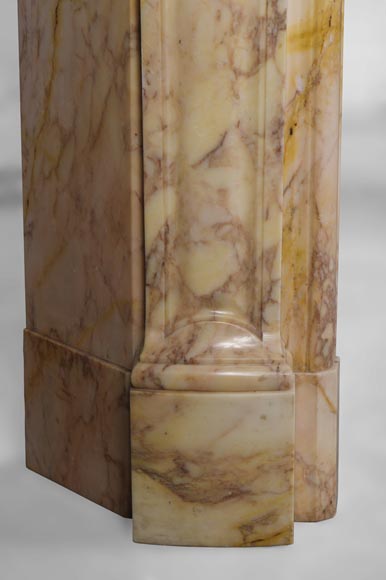 Cheminée ancienne à trois coquilles de style Louis XV en marbre Breccia Nuvolata-5