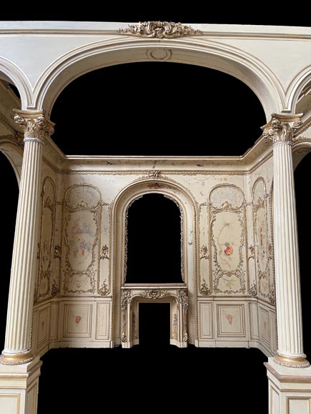 Panelled room with fine chinoiserie decoration from the Villa Les Cèdres,  King Leopold II’s residence  in Saint-Jean-Cap-Ferrat, Côte d’Azur_fr