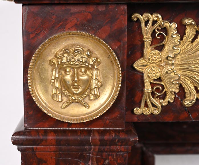 Cheminée Empire en marbre Rouge Griotte et bronzes dorés-4