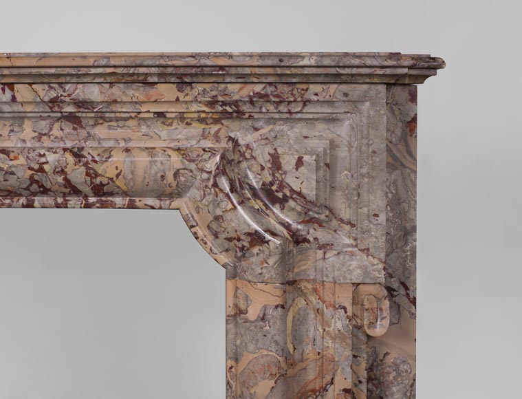 Cheminée ancienne de style Louis XIV en marbre Sarrancolin Ilhet et sa belle dalle foyère -6