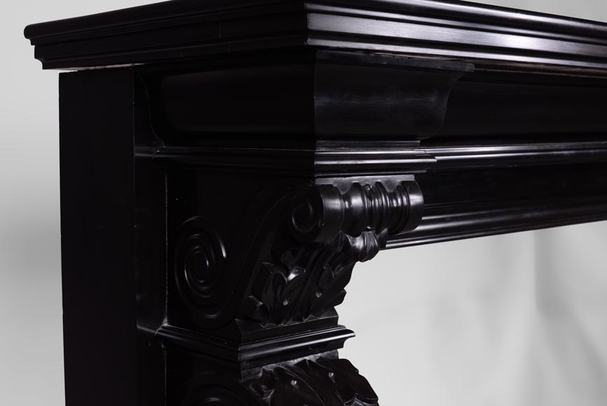 Belle cheminée ancienne de style Napoléon III à enroulements et feuilles d'acanthe en marbre Noir Fin de Belgique-3