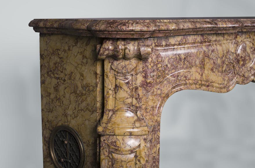 Cheminée ancienne de style Louis XV, modèle Pompadour, en marbre Brocatelle du Hura-3