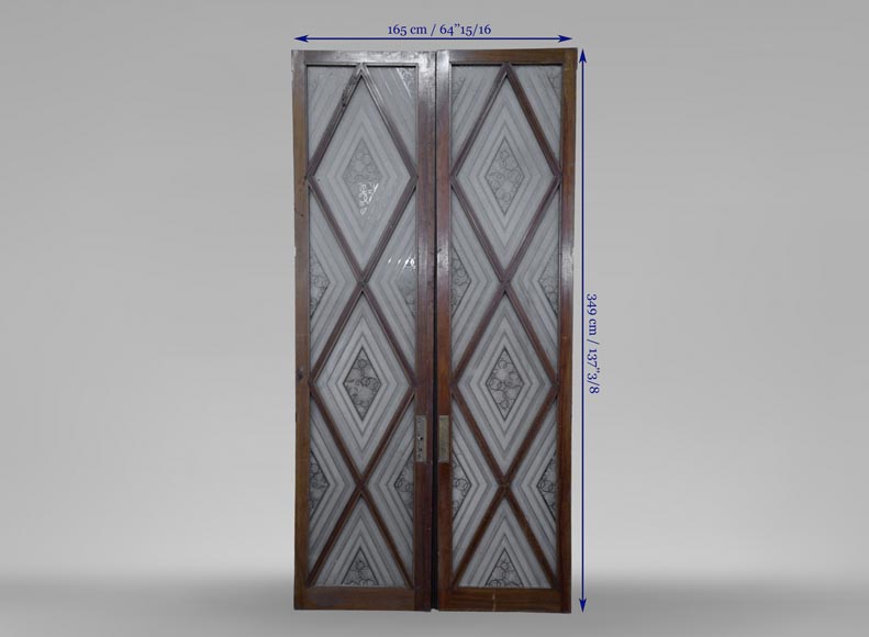 Belle grande double porte ancienne de style Art déco en bois et verre gravé au décor de losanges -5