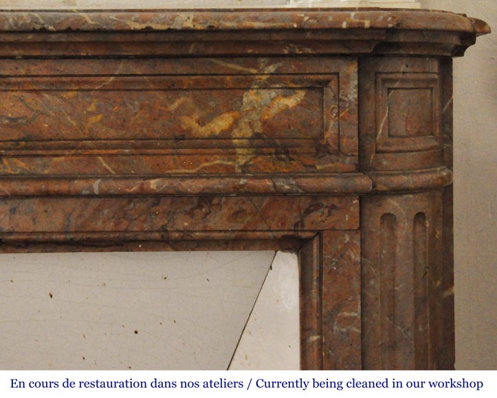 Cheminée de style Louis XVI aux coins arrondis, en marbre Sarrancolin Cheminée de style Louis XVI aux coins arrondis, en marbre Sarrancolin-6