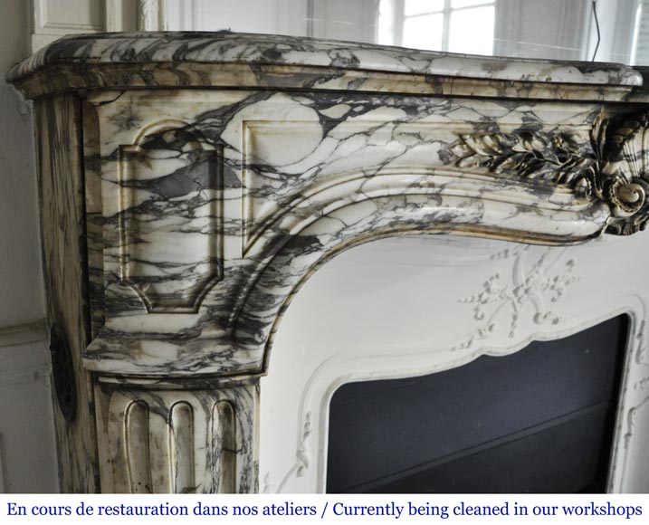 Cheminée ancienne de style Louis XV, en marbre Brèche Violette-5