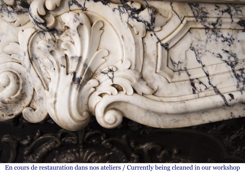 Cheminée ancienne de style Louis XV en marbre Brèche de Serravezza-4