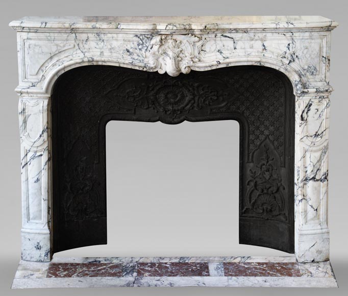 Cheminée de style Louis XV en marbre Saravenza-0