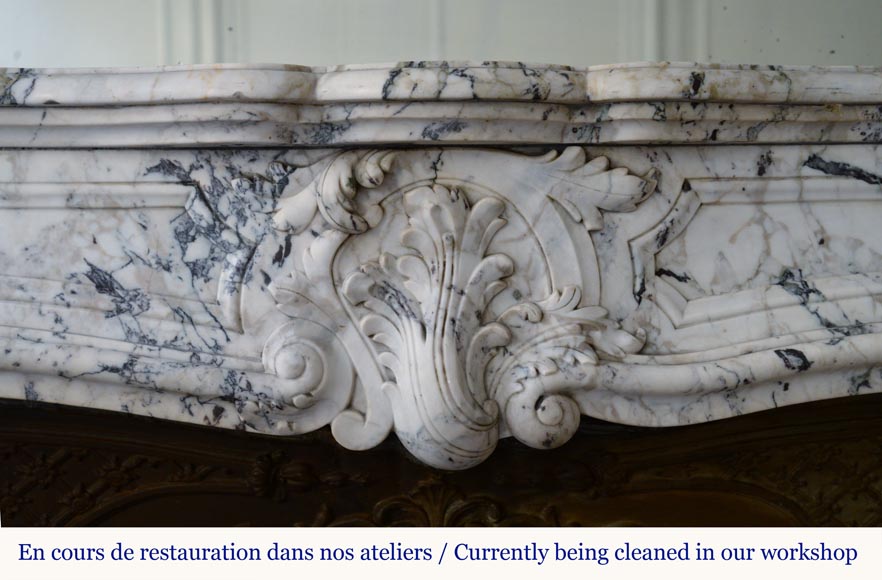 Cheminée de style Louis XV en marbre Saravenza-1