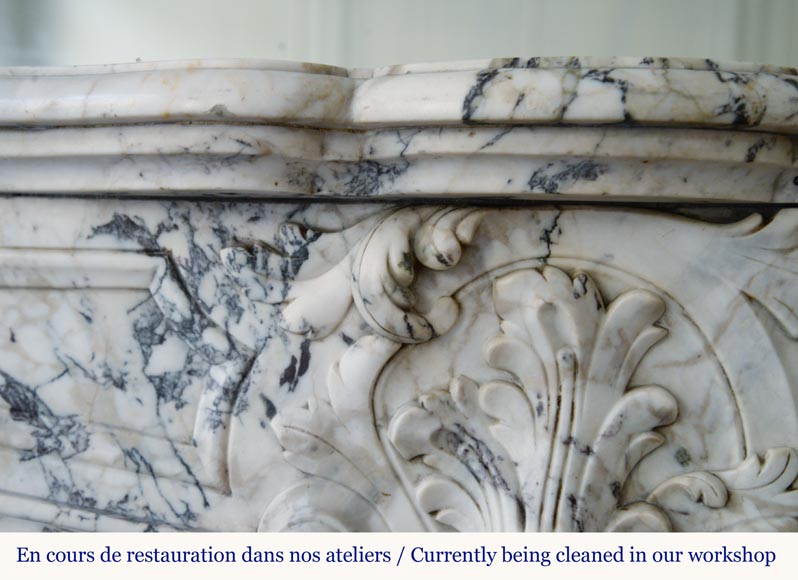Cheminée de style Louis XV en marbre Saravenza-3