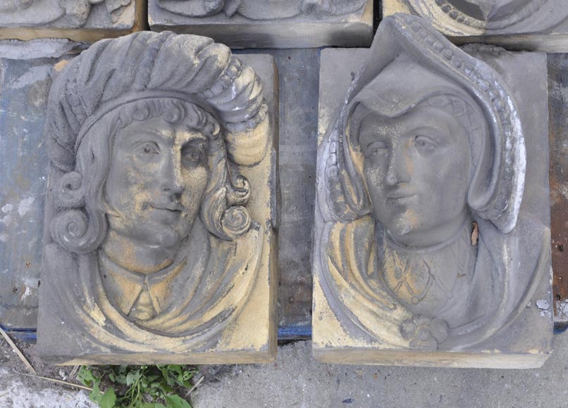 Ensemble de visages sculptés et d'éléments décoratifs en pierre de Soleil des Ardennes, fin du XIXe siècle-2
