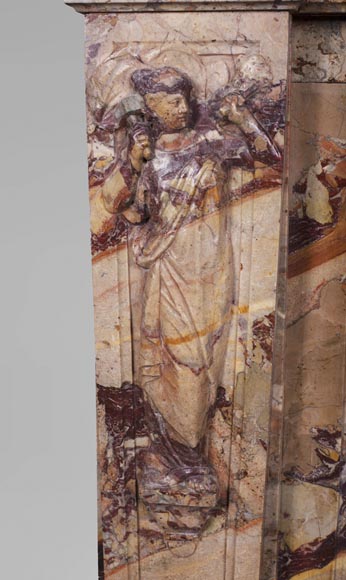 Cheminée ancienne de style néo-classique, en marbre Sarrancolin richement sculpté sur le thème des arts-7